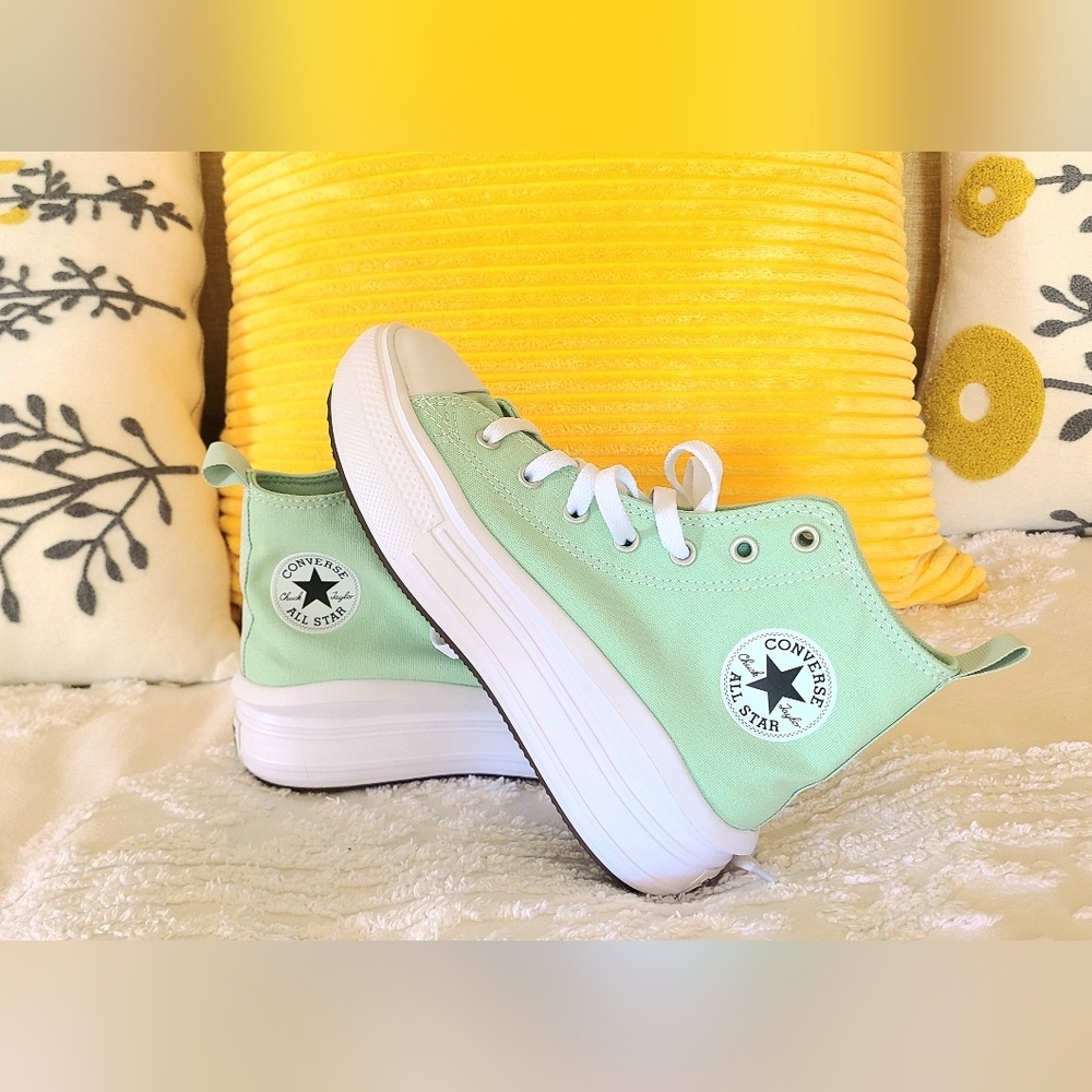 NWOT Converse Kids' Green High-Top Sneakers Size 3